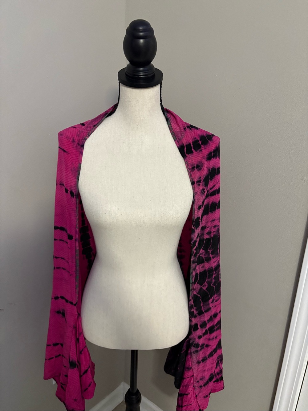 Magenta Tie-Dye Open Front Cape
